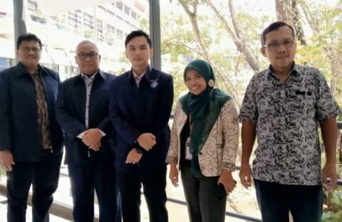 Ujian Tesis-Ray Octa